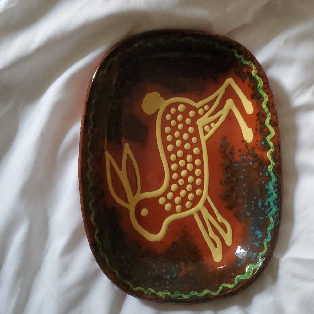 SIGNED Jeff White Redware Pottery of a Rabbit/Hare. Excellent Vintage (1990) con